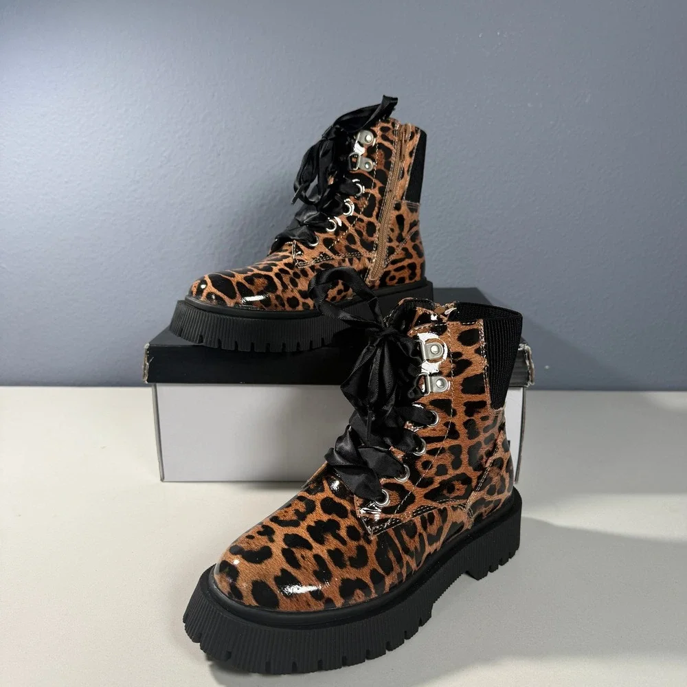 DV Dolce Vita Chrystal Leopard Print Patent Lug‎ Sole Combat Boots Kids Size 4